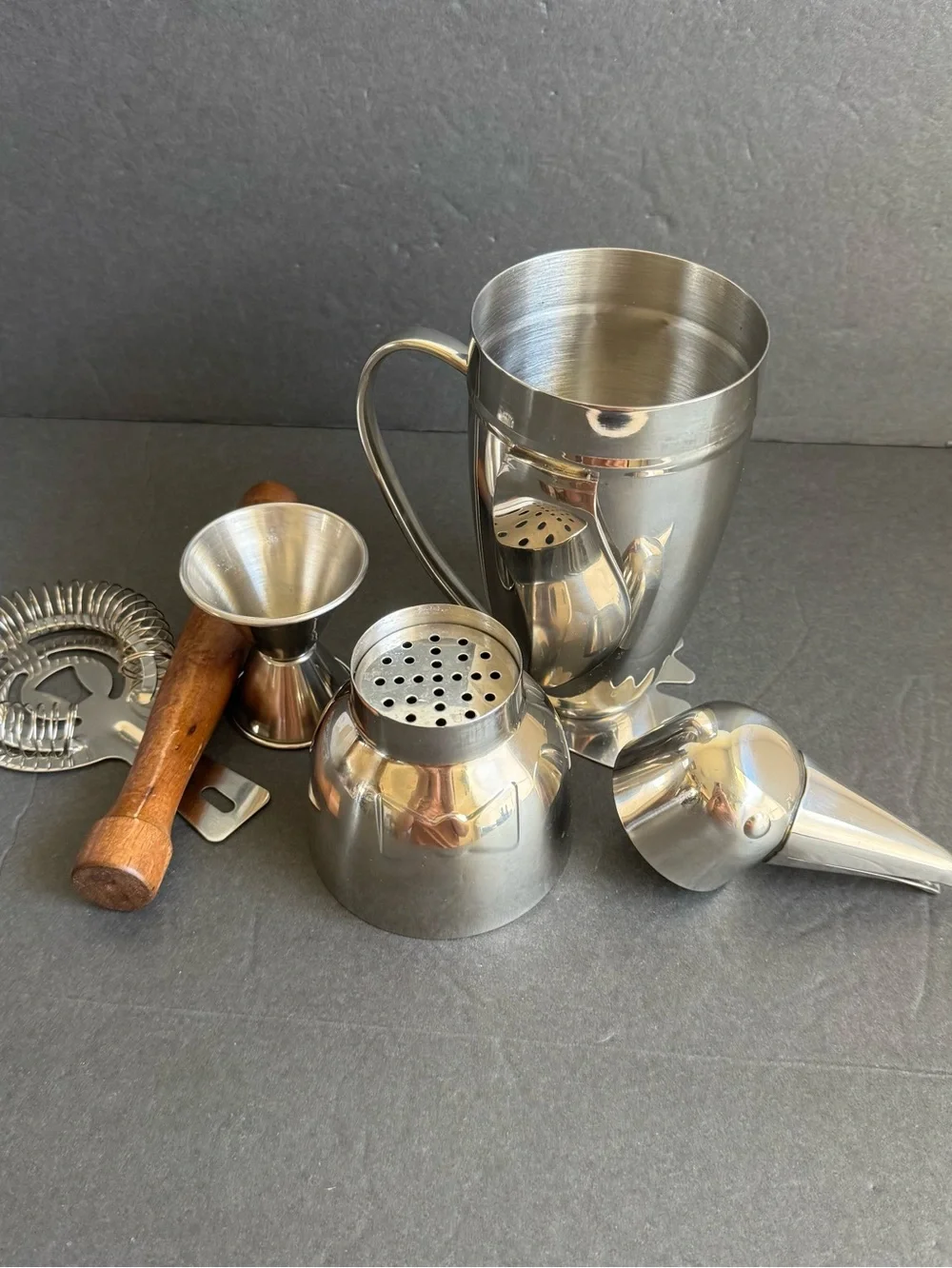 Penguin Cocktail Shaker & Bar Tools Set Silver Tone Vintage Art Deco Style Retro
